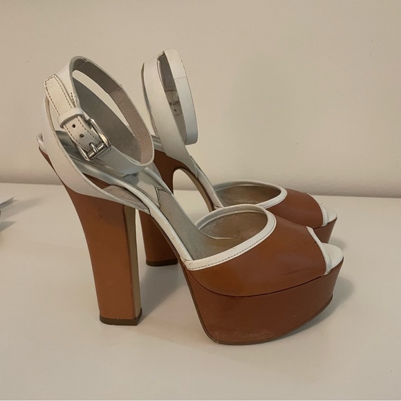 MICHAEL KORS Adria Ankle-Strap Camel High Heels. Acceptable Condition Size 8 1/2 - Picture 2 of 6